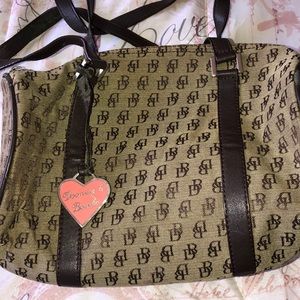 Dooney & Bourke shoulder bag